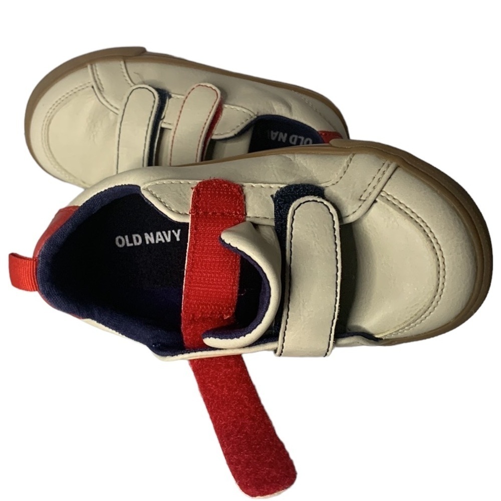 OLD NAVY SNEAKERS - Picture 4 of 5